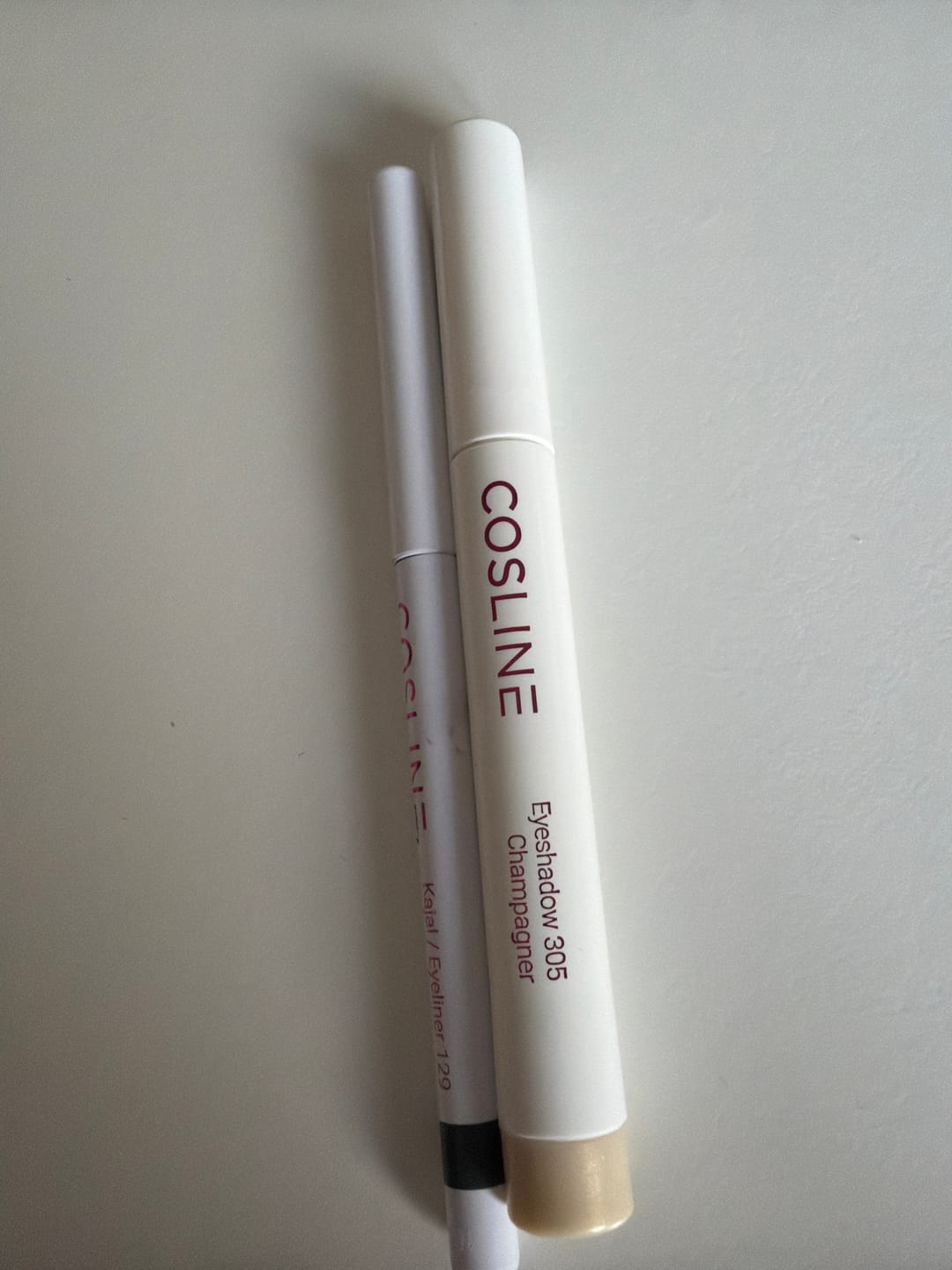 Customer photo review of 305 - Eyeshadow Champagner