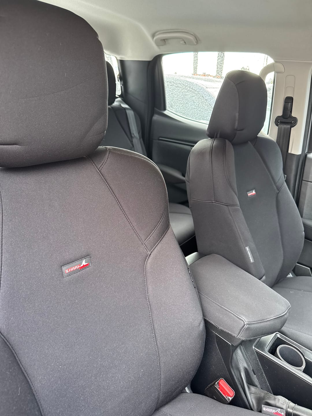 Customer photo review of Sharkskin Seat Covers for Isuzu D-MAX SX CREW CAB (July/2020-ON)