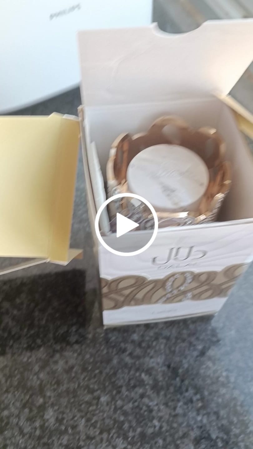 Customer video review of CONJUNTO THARWAH GOLD LATTAFA - 100ML