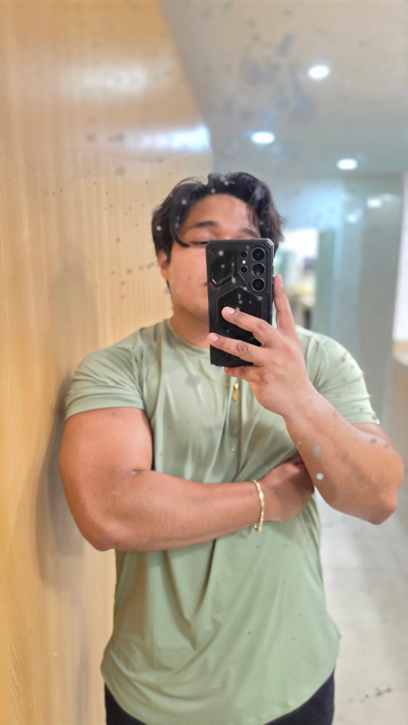 Customer photo review of Artial Performance Tee - Light Green