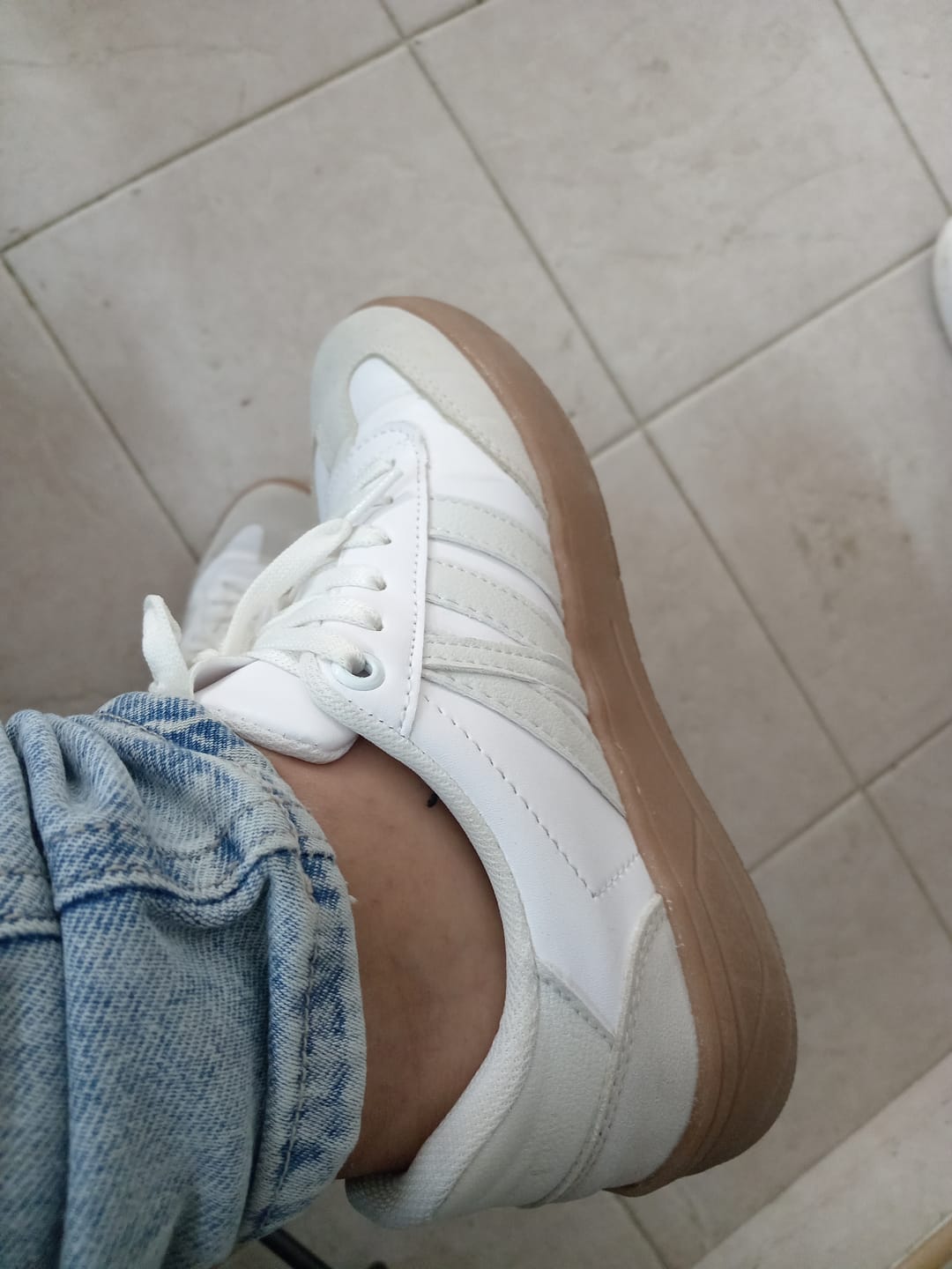 Customer photo review of MONTANA Blanco Cemento