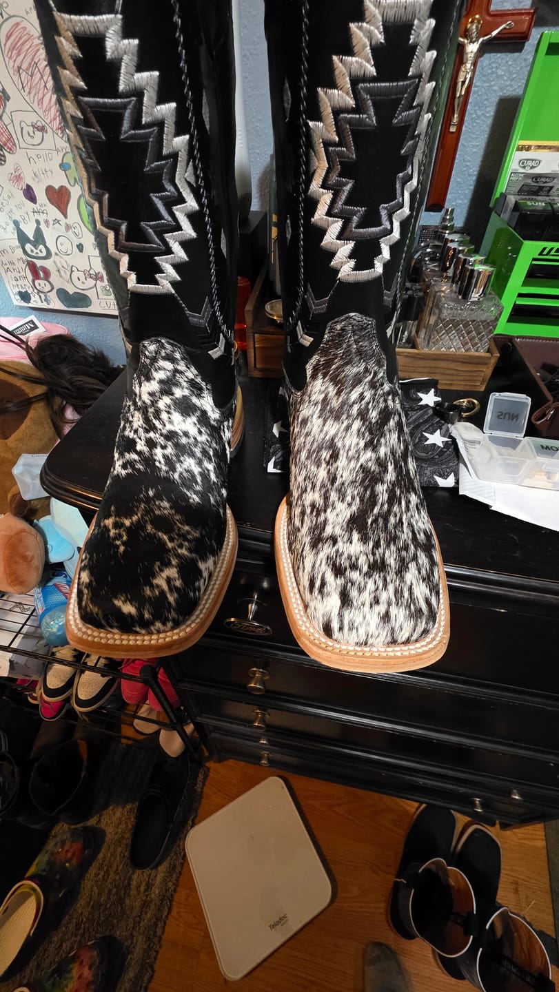 Customer photo review of Genuine Cowhide Boots - Square Toe