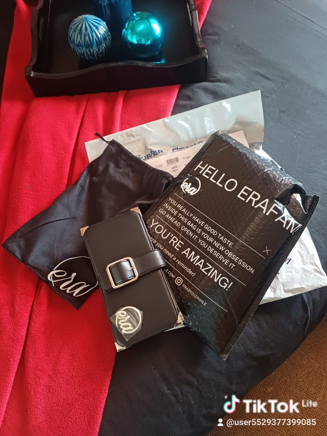 Customer photo review of Black ERA Signature Wallet