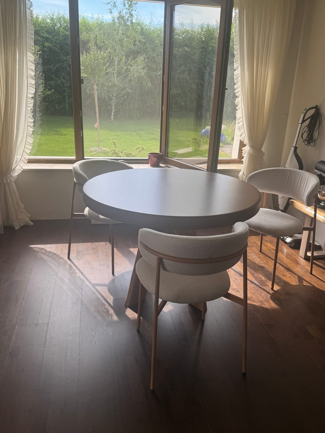 Customer photo review of Scaun ELTON D, bej deschis - Brego 22/stejar, stofa clasica/metal, 56x46x80 cm