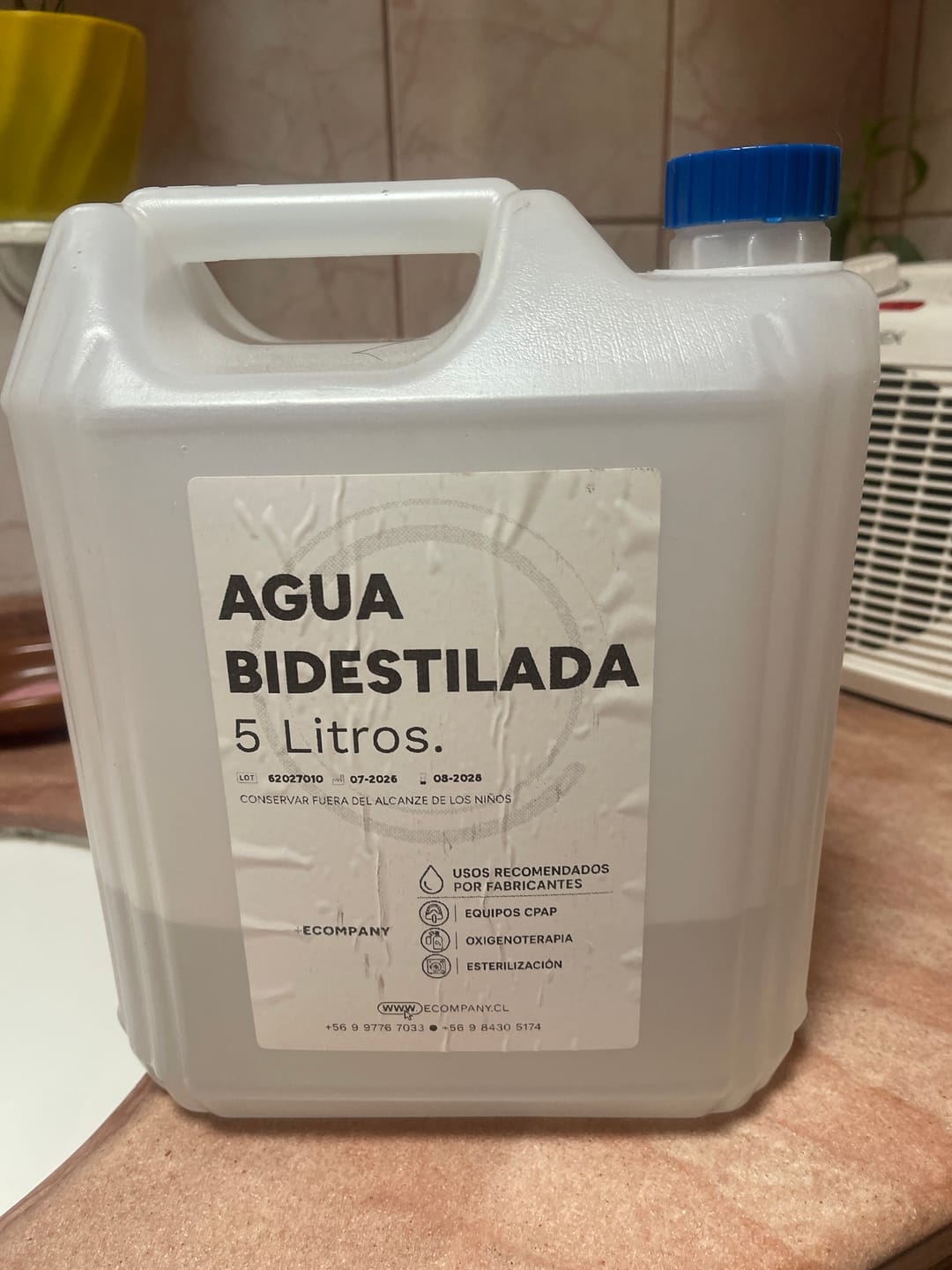 Customer photo review of Agua Calidad Bidestilada - Para Equipos Médicos