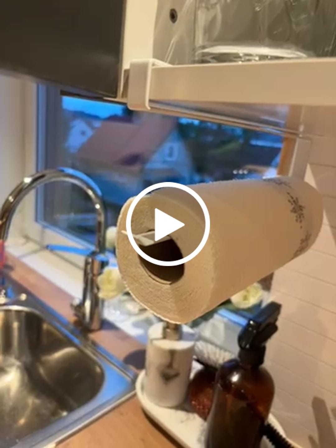 Customer video review of Tørkerullholder til skap, hvit