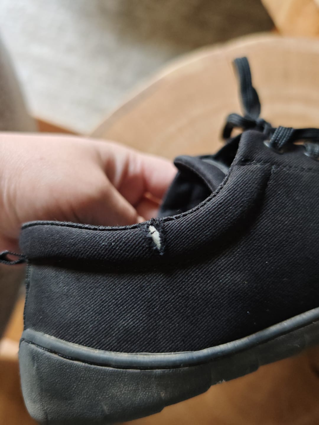 Customer photo review of Vaistoa Rento 2 -paljasjalkatennarit