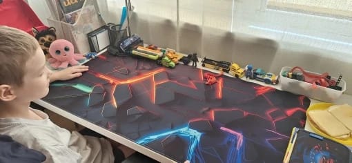 Customer photo review of Large Gaming Hexagonal Geometric Mouse Pad