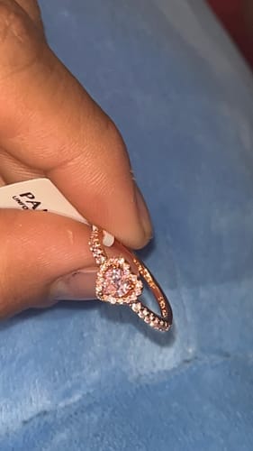 Customer photo review of ANILLO PANDORA PROMESA CORAZON BRILLANTE ELEVADO ORO ROSA + KIT DE REGALO