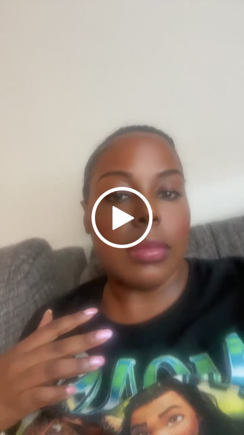 Customer video review of "SEA THIS HOLD” Maximum & Shimmery Slickback Glaze