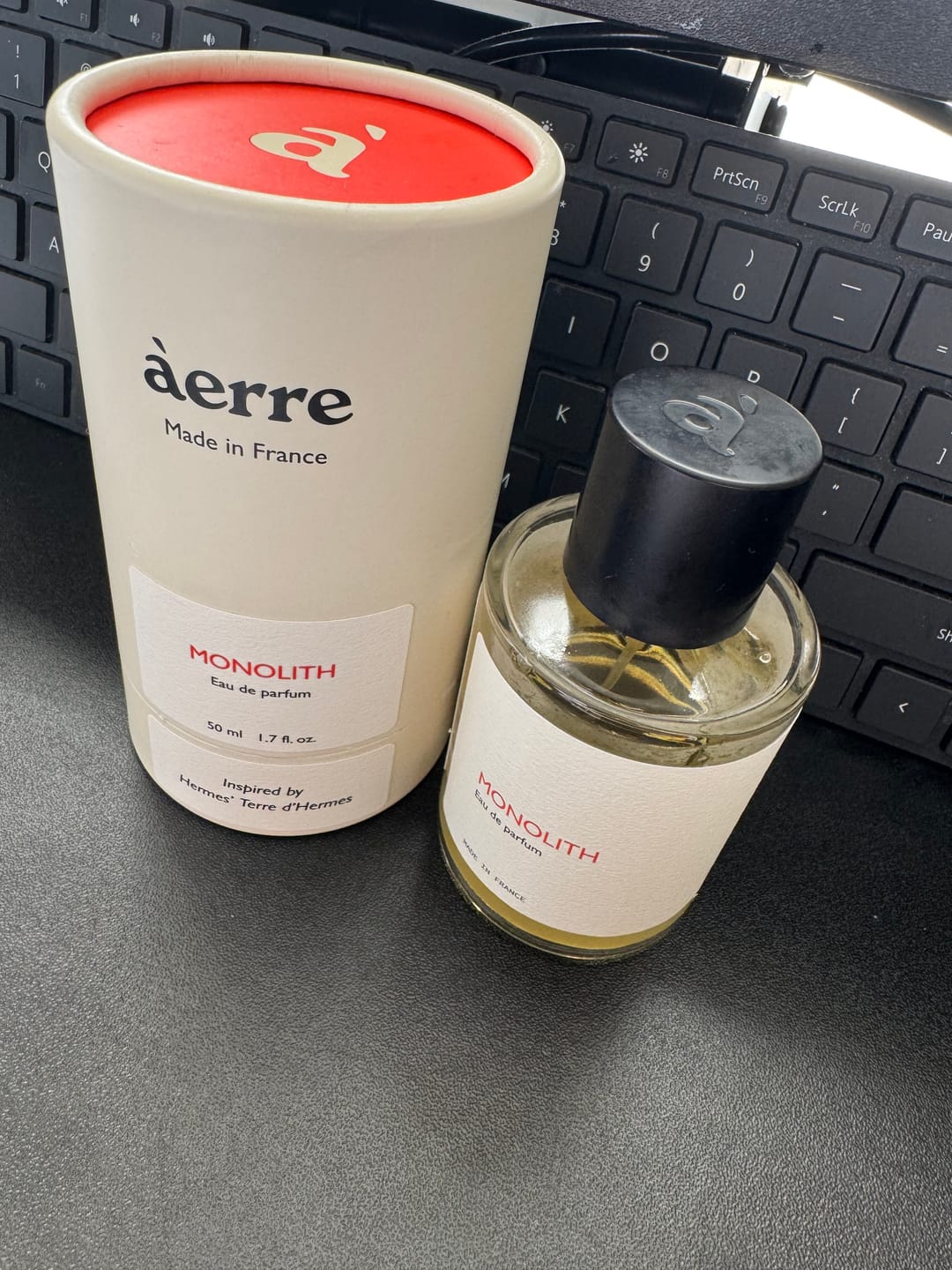 Customer photo review of Monolith