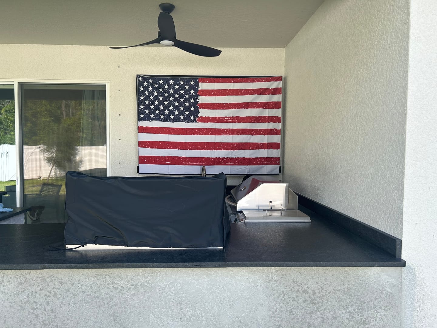 Customer photo review of Outdoor US Flag Waterproof TV Cover