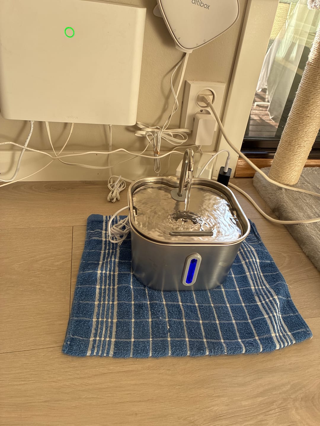 Customer photo review of VitaCat Drikkefontene - 2.2L