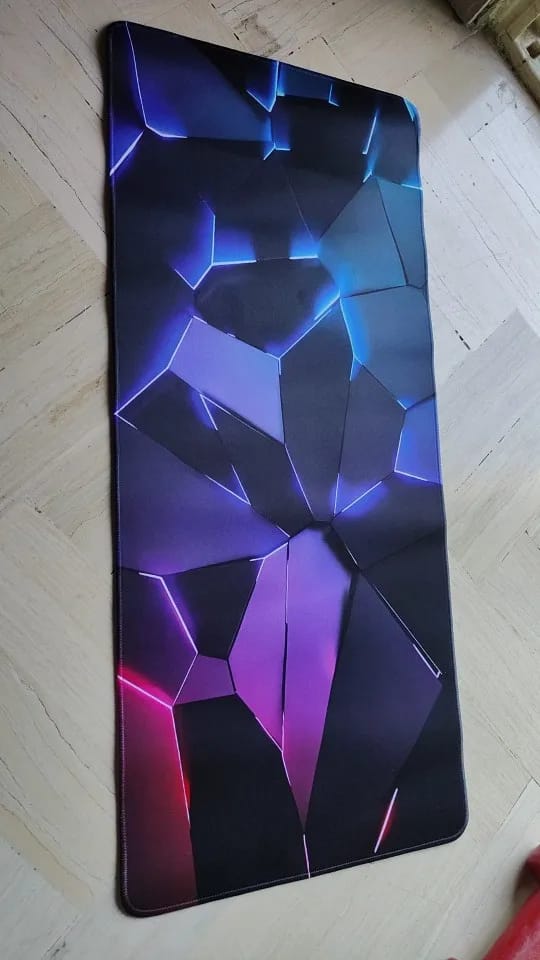 Customer photo review of Large Gaming Hexagonal Geometric Mouse Pad