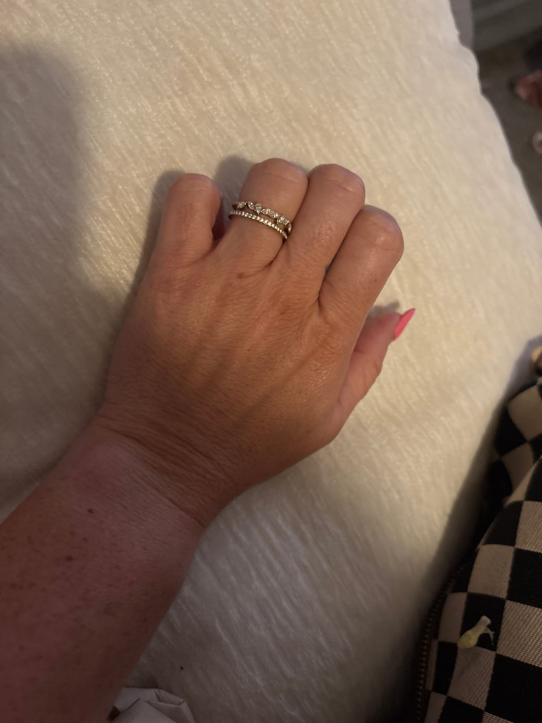 Customer photo review of 18K Gold Mia Crystal Ring