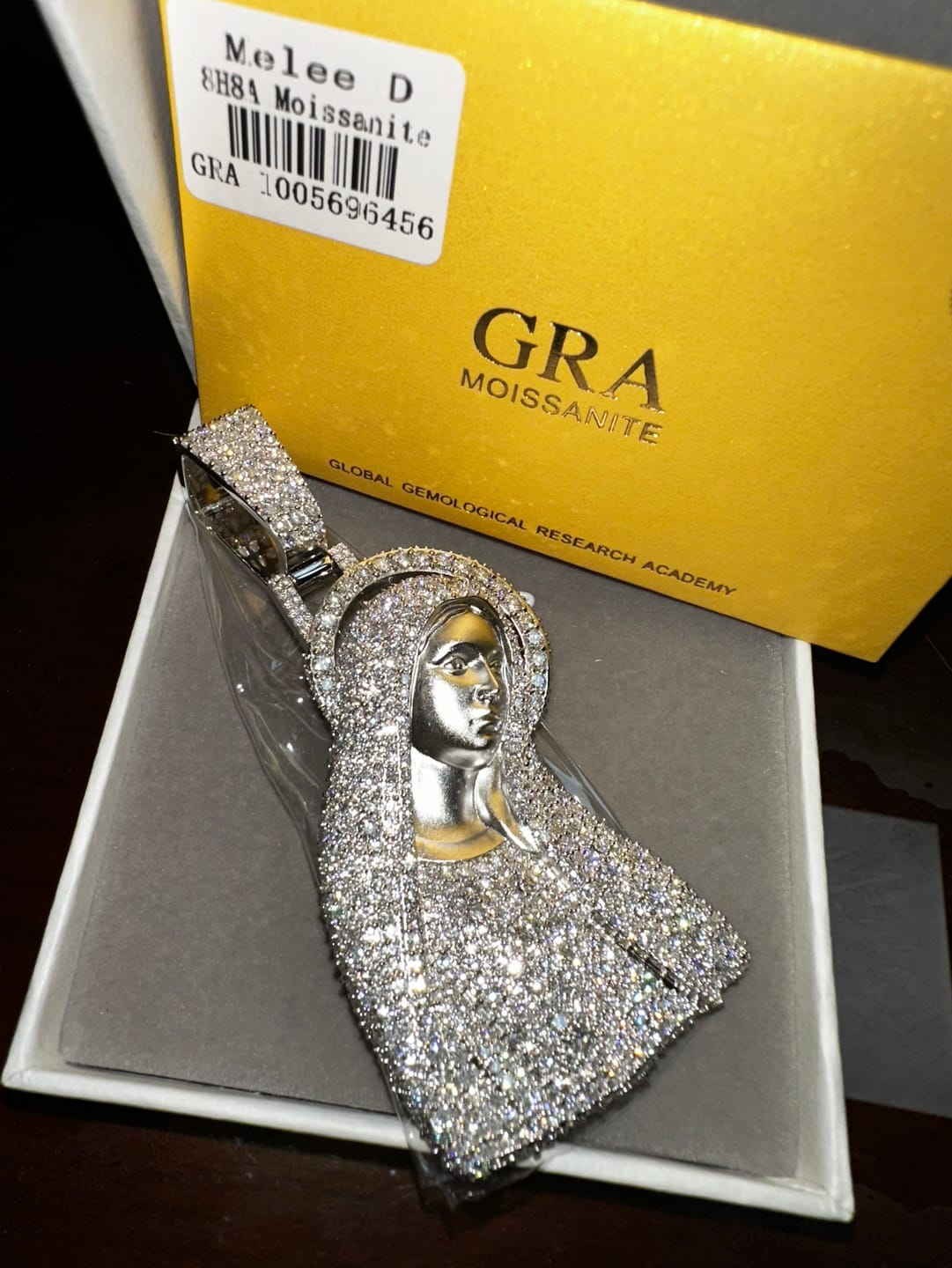 Customer photo review of 3.5inch Mosaic Setting Iced Out Virgin Mary Religious Pendant