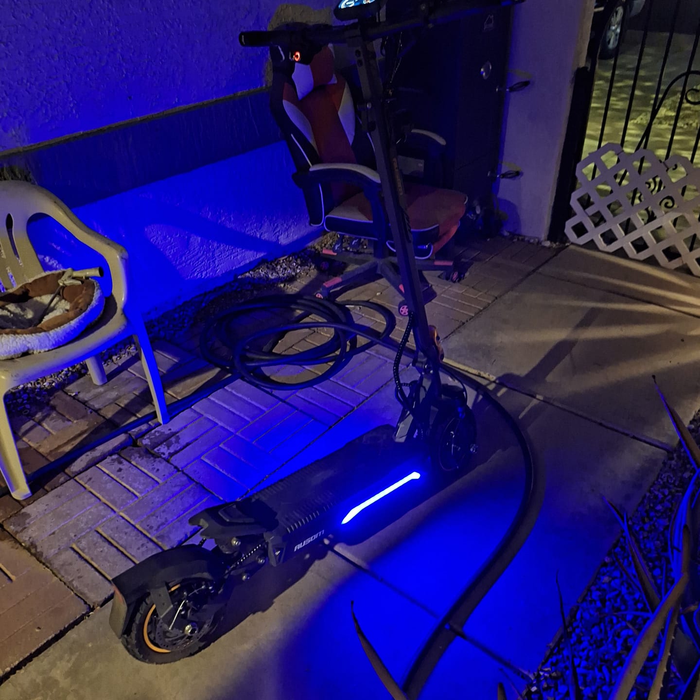 Customer photo review of Ausom K20 Pro (Laluz 2 Pro) Dual Motor E-Scooter