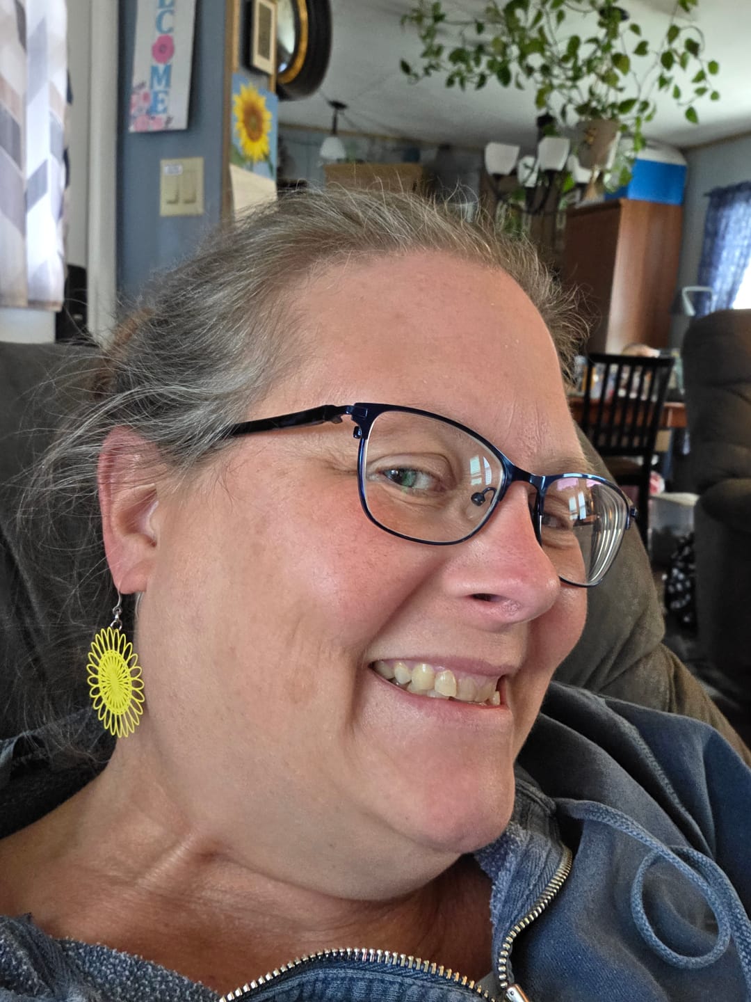 Customer photo review of Flying Bee Dangles Hypoallergenic Earrings for Sensitive Ears with Plastic Posts