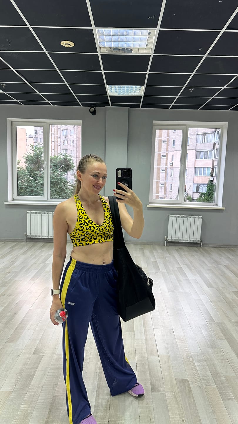 Customer photo review of Apres Zumba Mesh Pants With Inner Shortie
