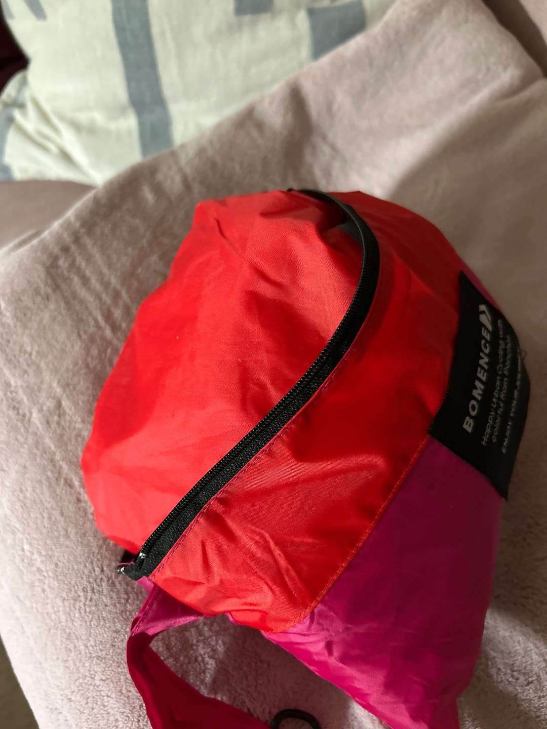 Customer photo review of Großer Regenponcho mit Ärmeln (mit reflektierendem Streifen)