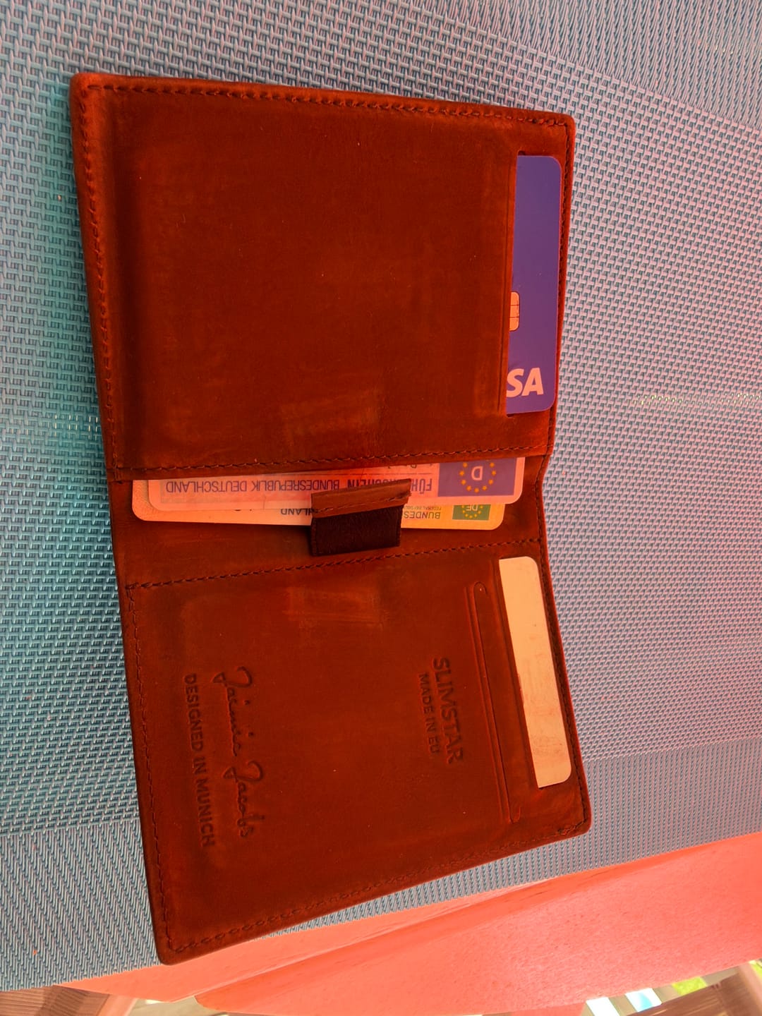 Customer photo review of Slimstar - slim wallet with small coin pocket