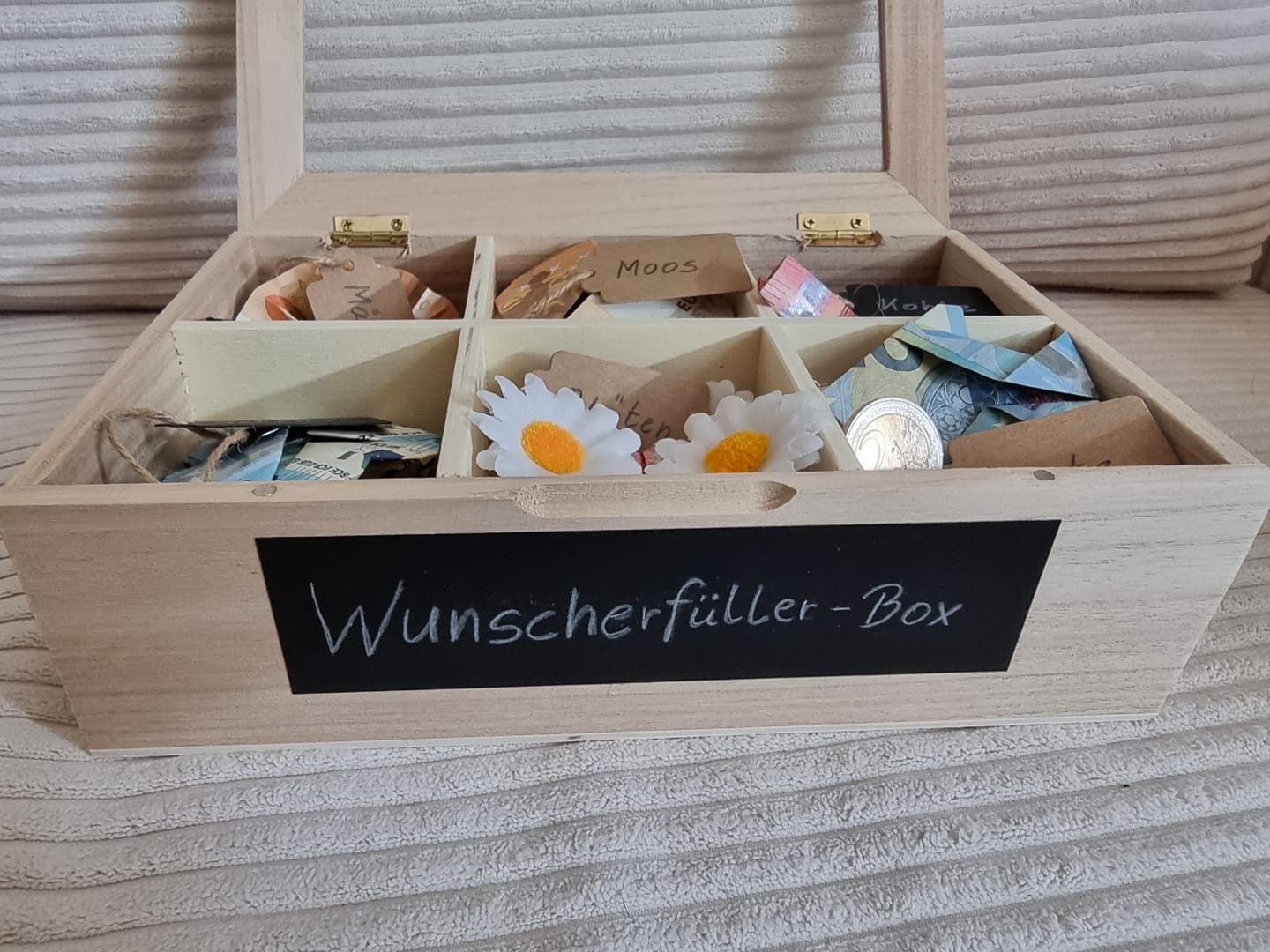 Customer photo review of Schotter-Schatulle – Geldgeschenk-Holzbox mit 6 Fächern