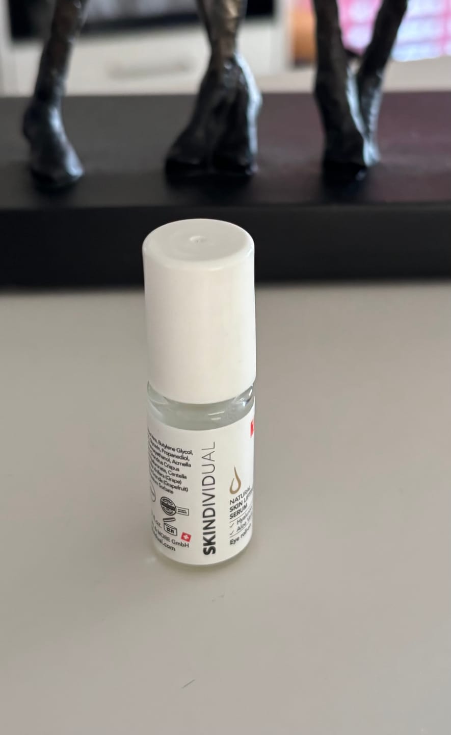 Customer photo review of Hyaluron Augengel Roll On