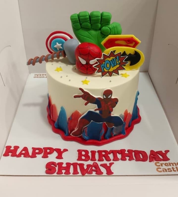 Customer photo review of Spiderman Cityscape Cake