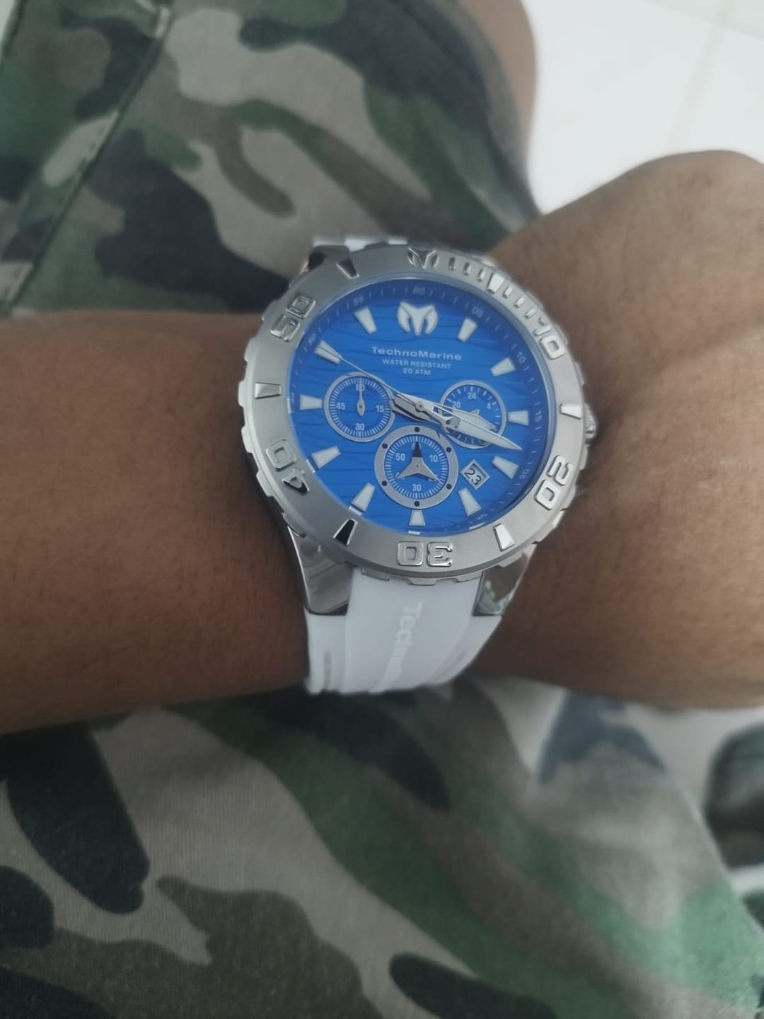 Customer photo review of Reloj Deportivo Para Hombre Technomarine Cruise Medusa TM-115075 - Blanco
