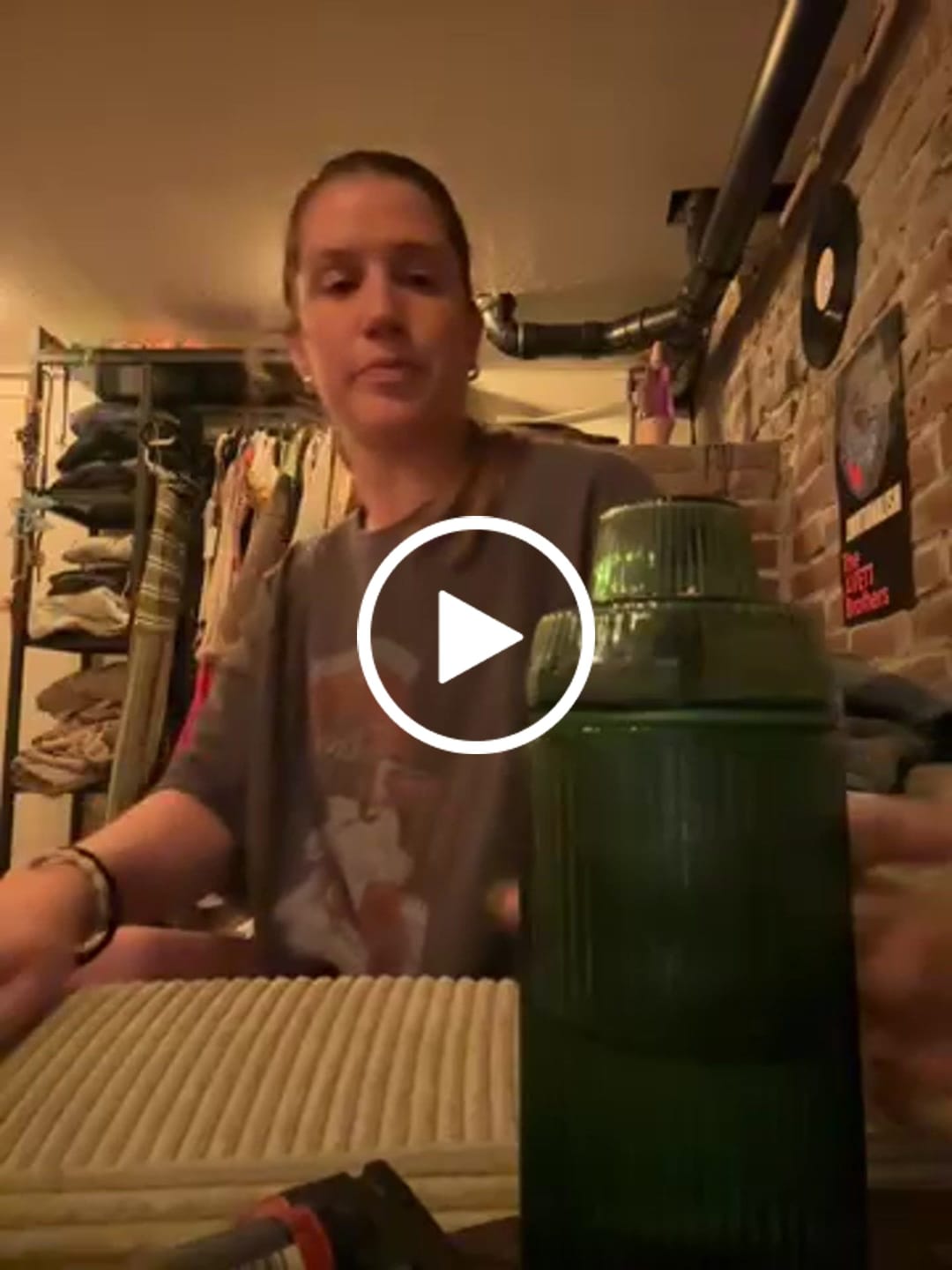 Customer video review of Deco Gravity Bong