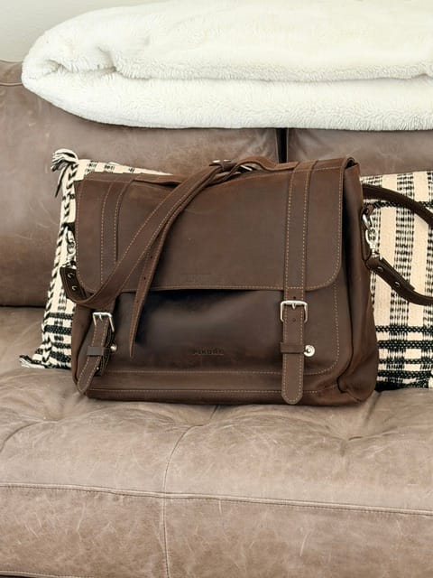 Customer photo review of Messenger Bag Classic