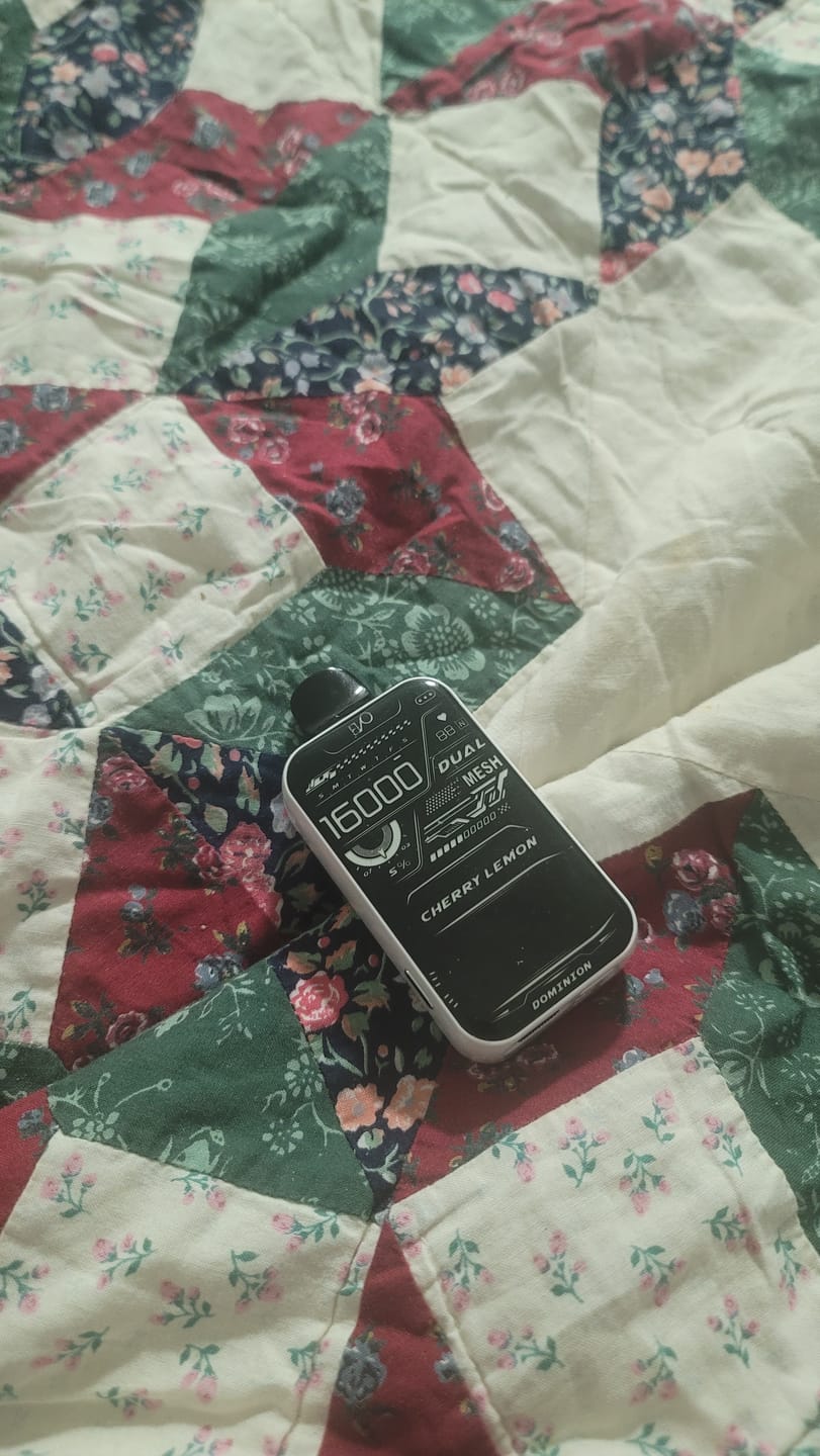 Customer photo review of Cherry Lemon - EVO Dominion 16000