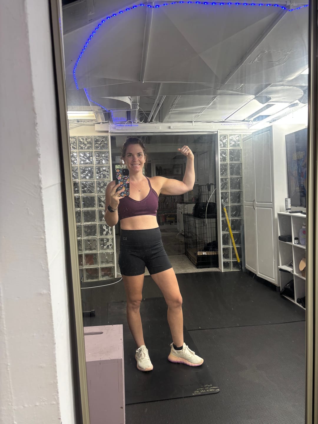 Customer photo review of ESSENCE 4.5" Performance Short