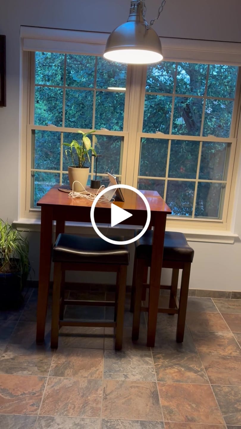 Customer video review of SmartWings Motorized Roller Shades 100% Blackout Linen