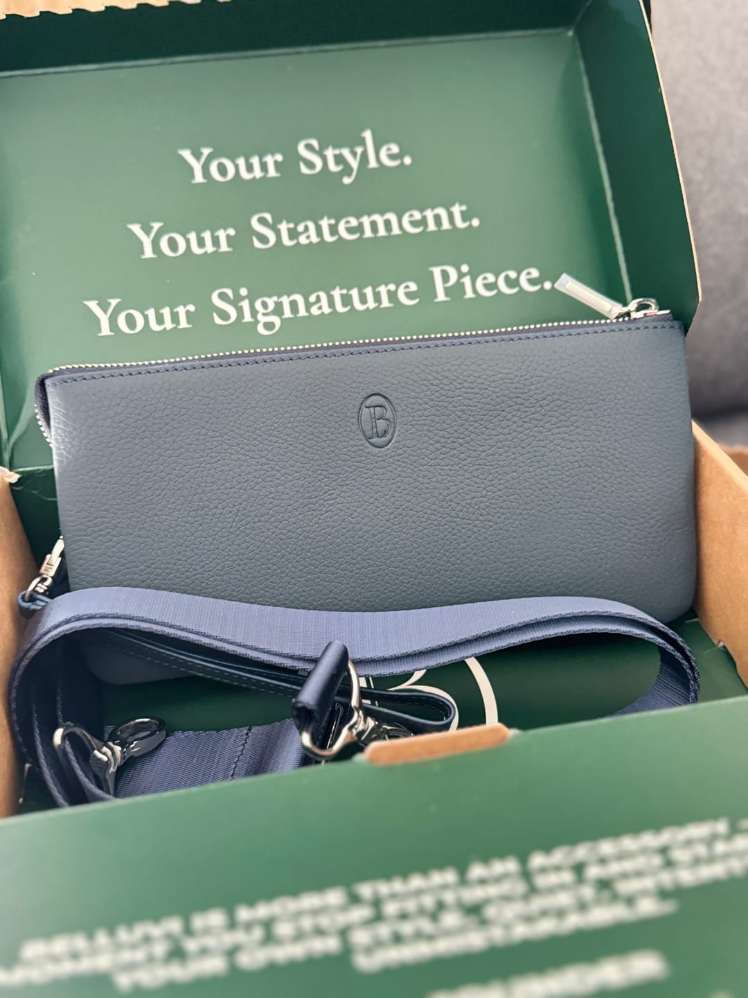Customer photo review of Belluvi Duo Pouch