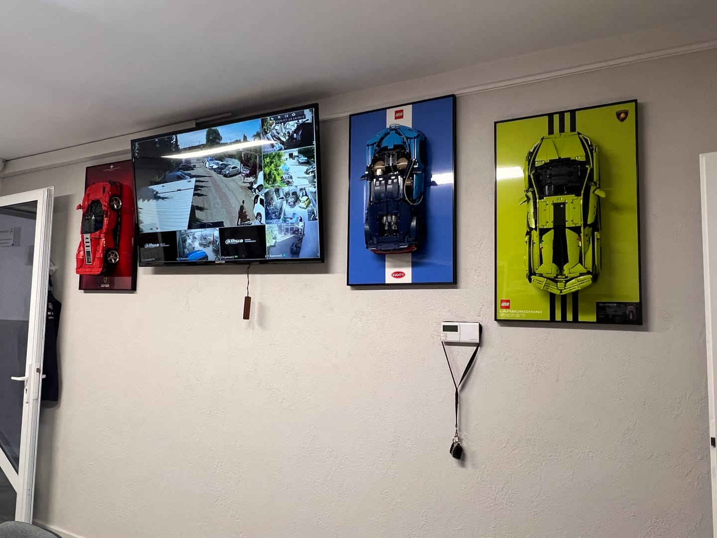 Customer photo review of Wall Display Frame for LEGO® Technic F1 42143 Ferrari Daytona SP3