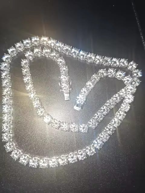 Customer photo review of 2mm 3mm 4mm 5mm 6.5mm Moissanite Tennis Necklace, 925 Silver Gold-Plated