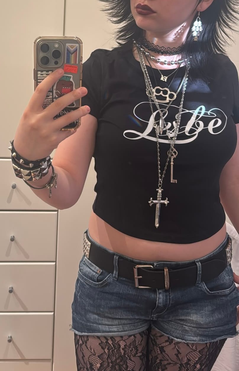 Customer photo review of Lesbe Baby Tee