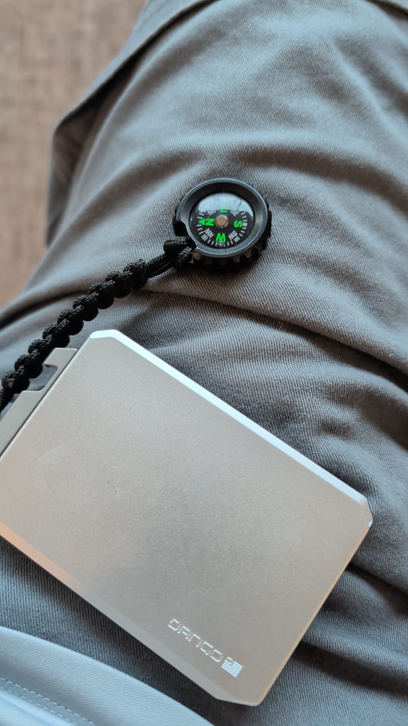 Customer photo review of Compass