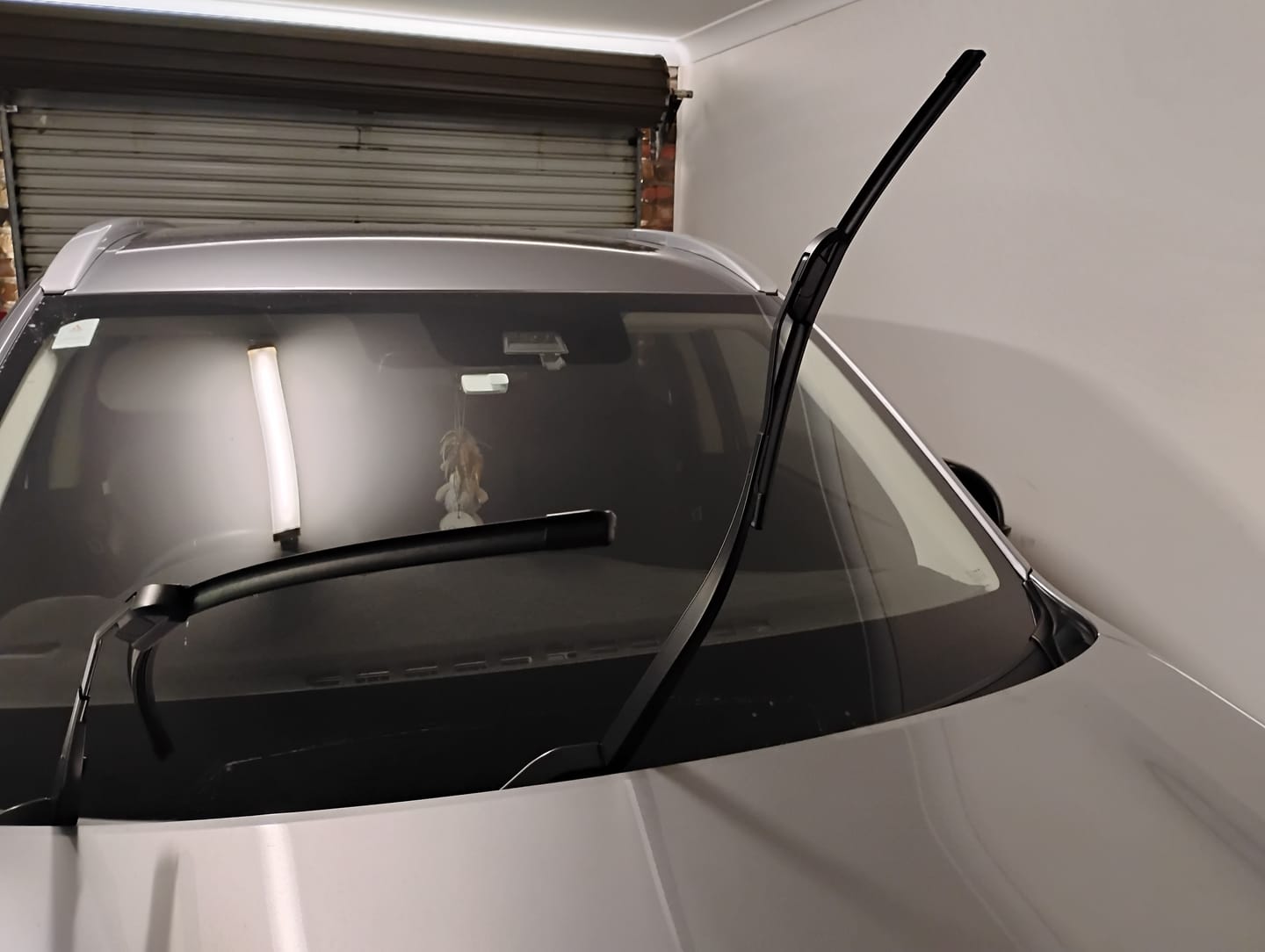 Customer photo review of Mitsubishi Outlander Wiper Blades