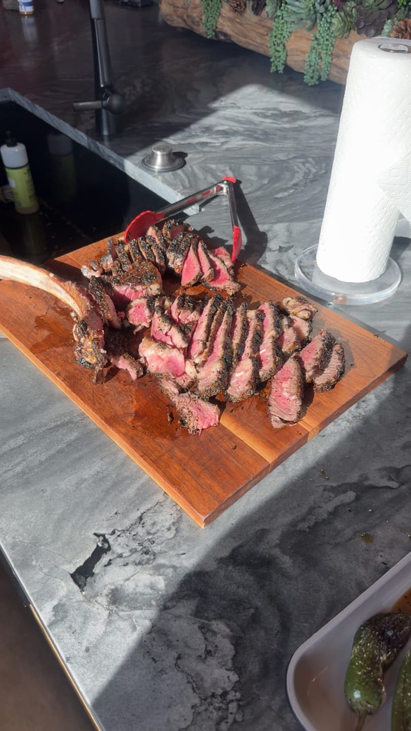 Customer photo review of 1500℉ Portable Infrared Steak Grill with Pizza Stone, Stainless Steel- 16 Inch