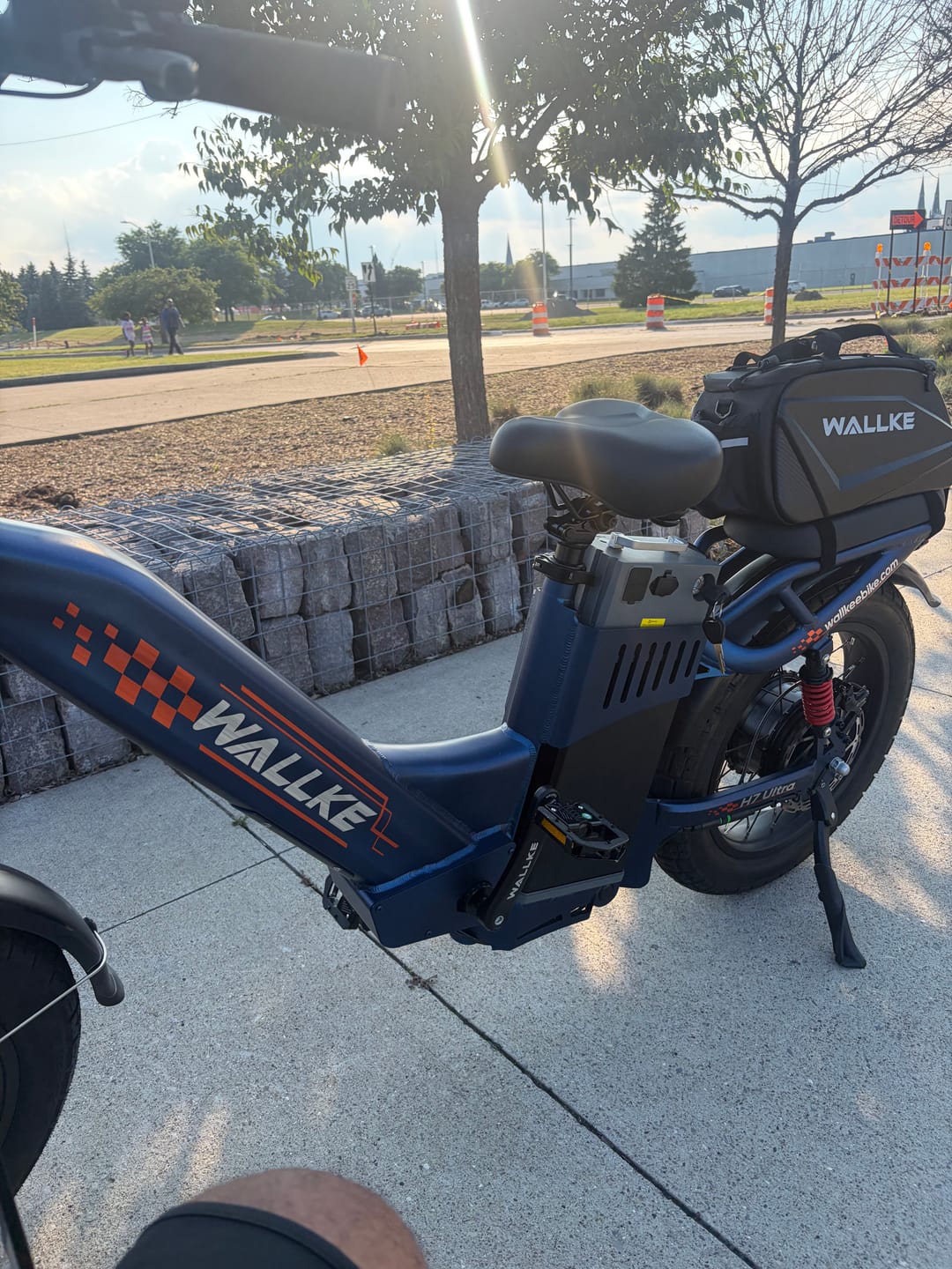 Customer photo review of 2026 WALLKE H7 Ultra Step-Thru | 4000W Off-Grid Power Station E-Bike with Torque Sensor, 37mph Speed