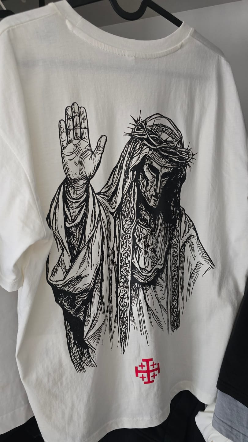 Customer photo review of DEUS VULT | Premium T-Shirt