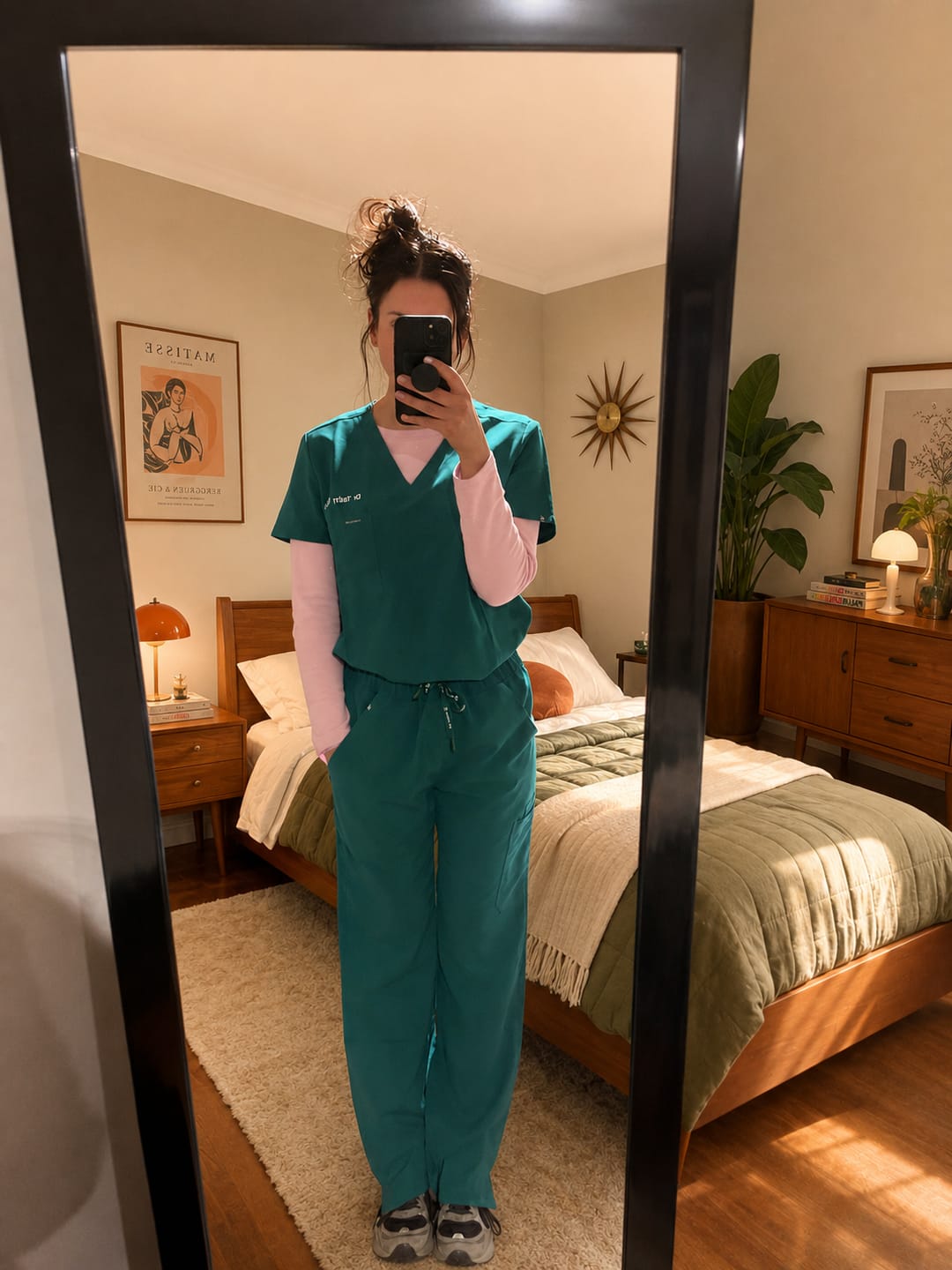Customer photo review of FLORENCE Three Chest Pocket Scrub Top - Hunter Green | SLTECH™