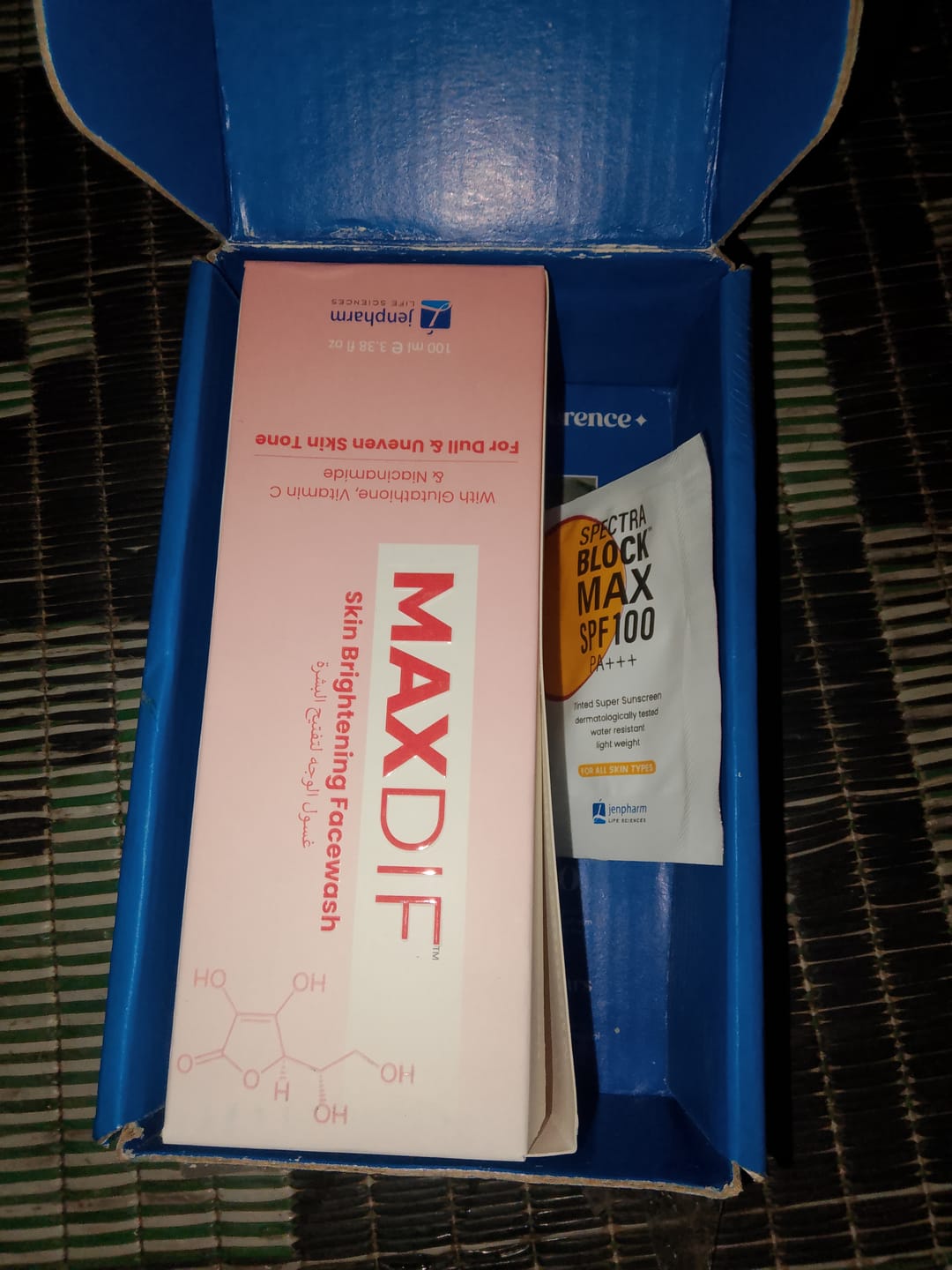 Customer photo review of Maxdif Facewash