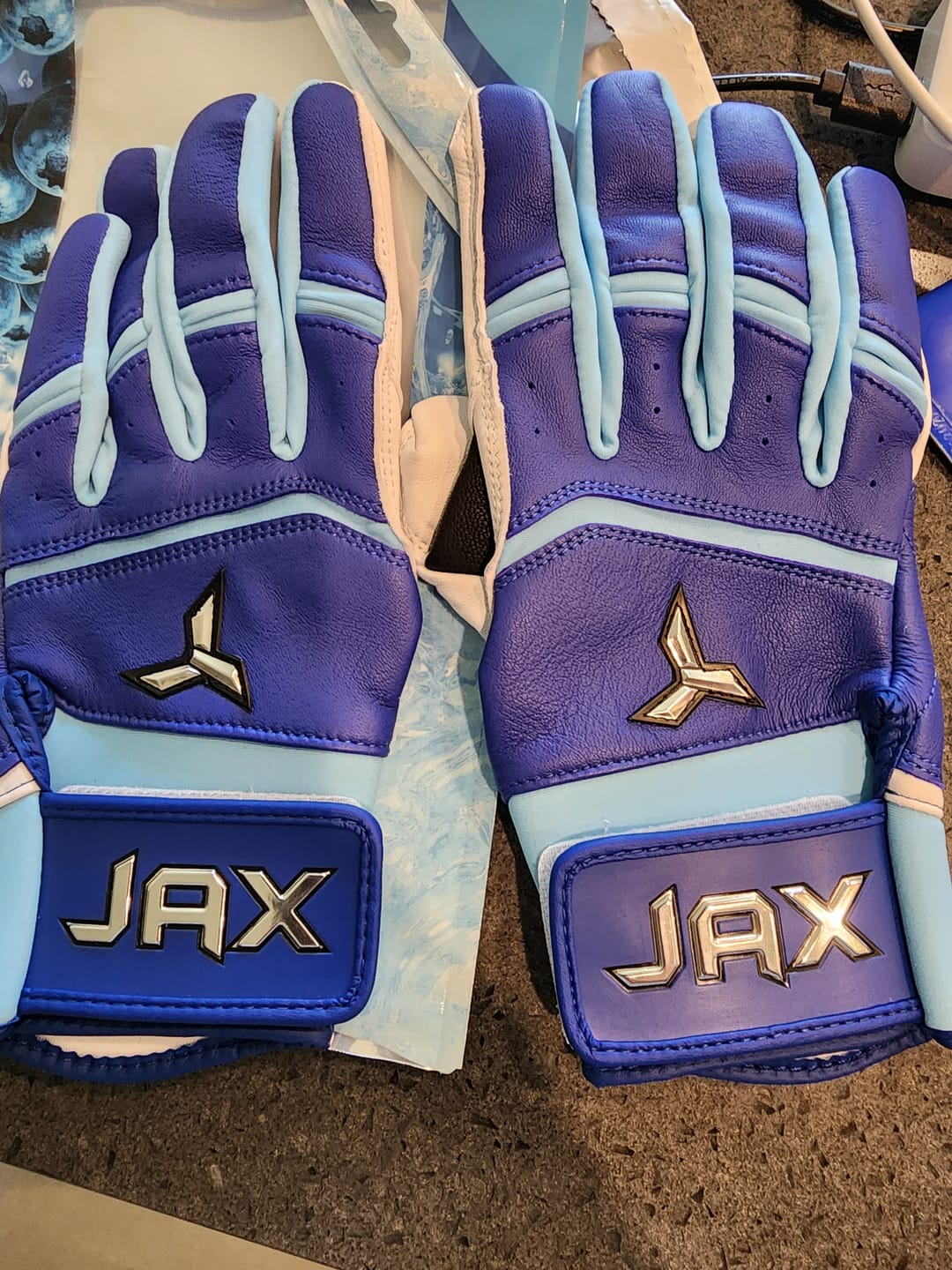 Customer photo review of Big League Berry | Pro Cuff