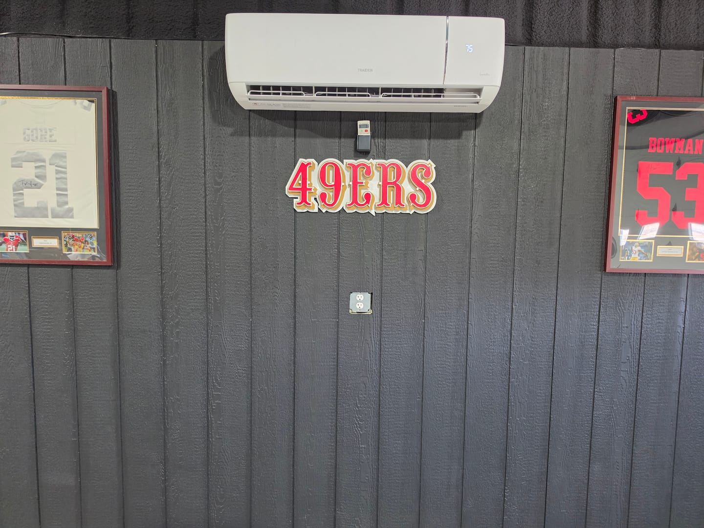 Customer photo review of San Francisco 49ers "1972-2004" 3D Vintage Metal Wall Art