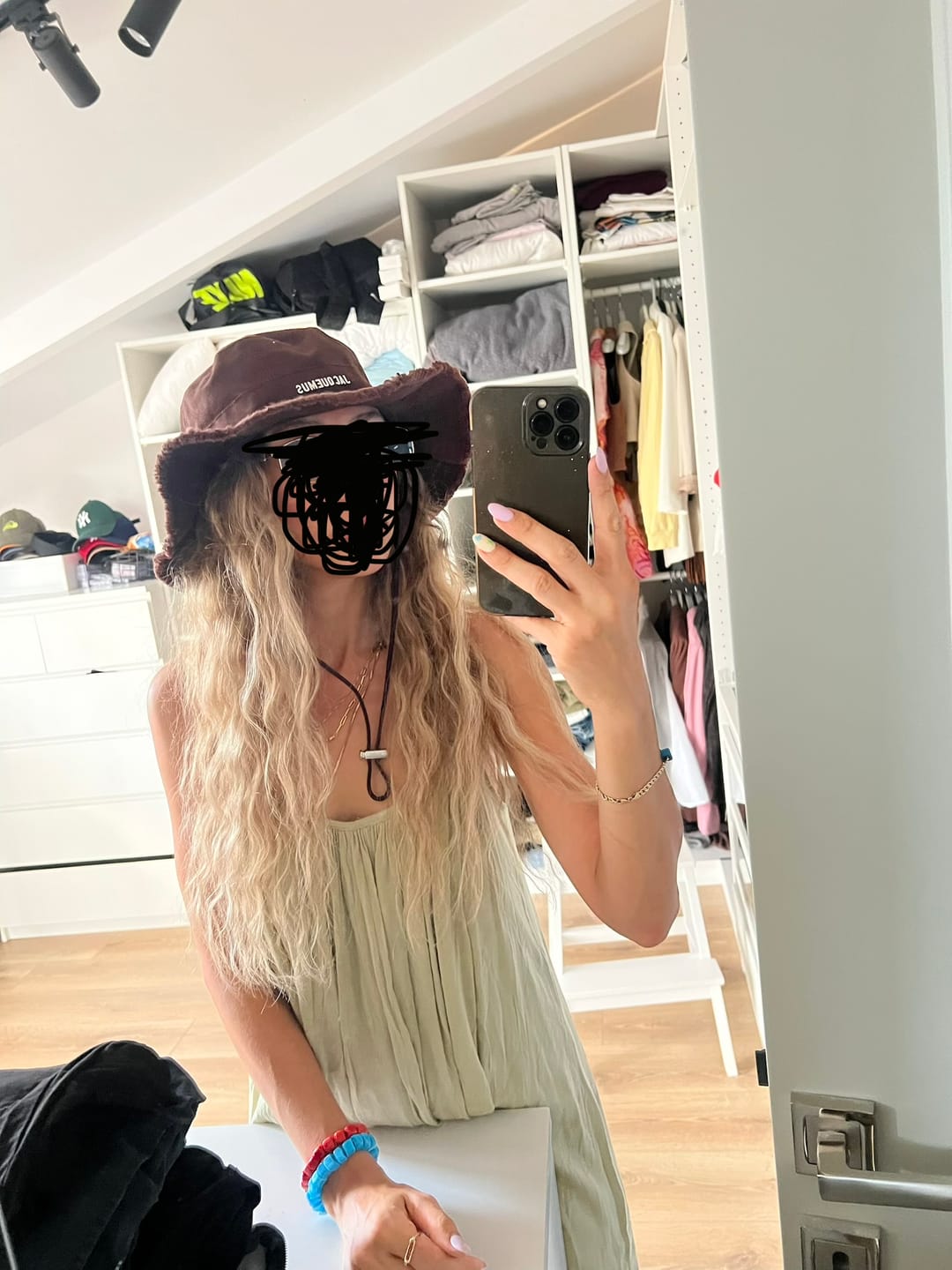 Customer photo review of Jacquemus Unisex The Artichaut Bucket Hat Brown
