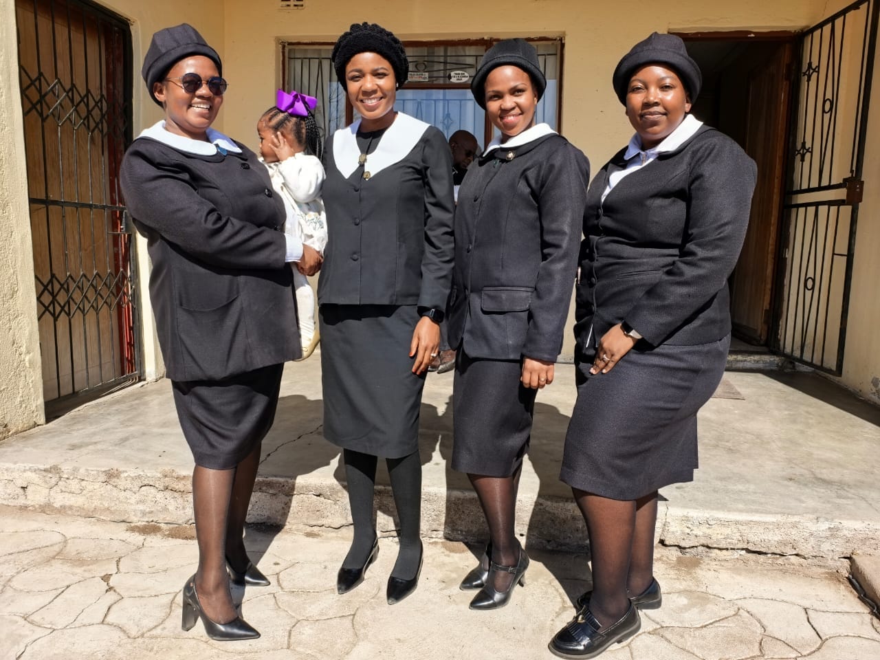 Customer photo review of Miss Black Nala 2 Court - Black