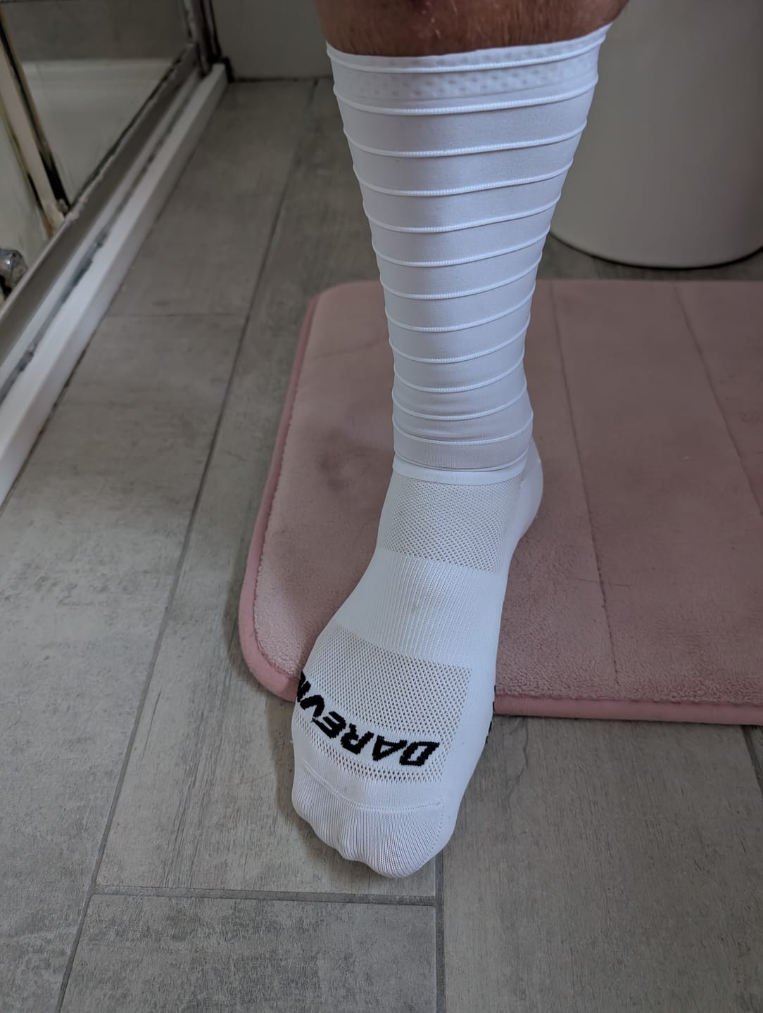 Customer photo review of AERO LATITUDE SOCKS